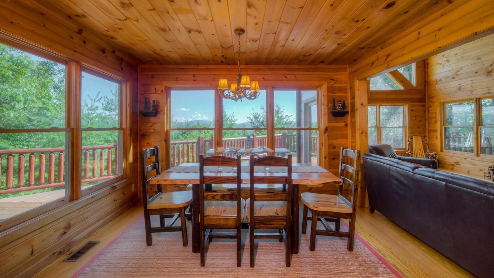 Pinecrest Lodge - Views In Aska Adventure Area Blue Ridge Eksteriør bilde