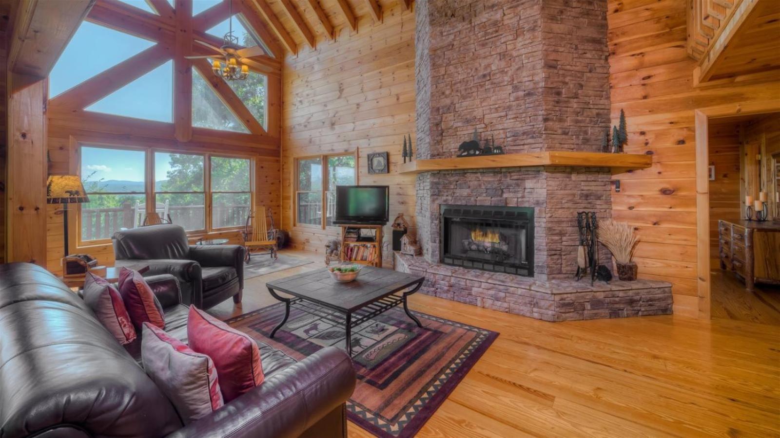 Pinecrest Lodge - Views In Aska Adventure Area Blue Ridge Eksteriør bilde